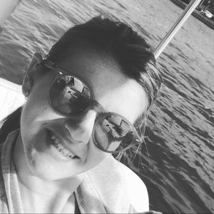 Meet your Posher, Joanna